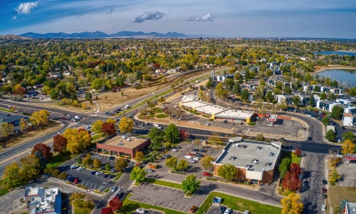 Apartments in the Lakewood College Area with Access to Campuses, Transit, and More Cover Image